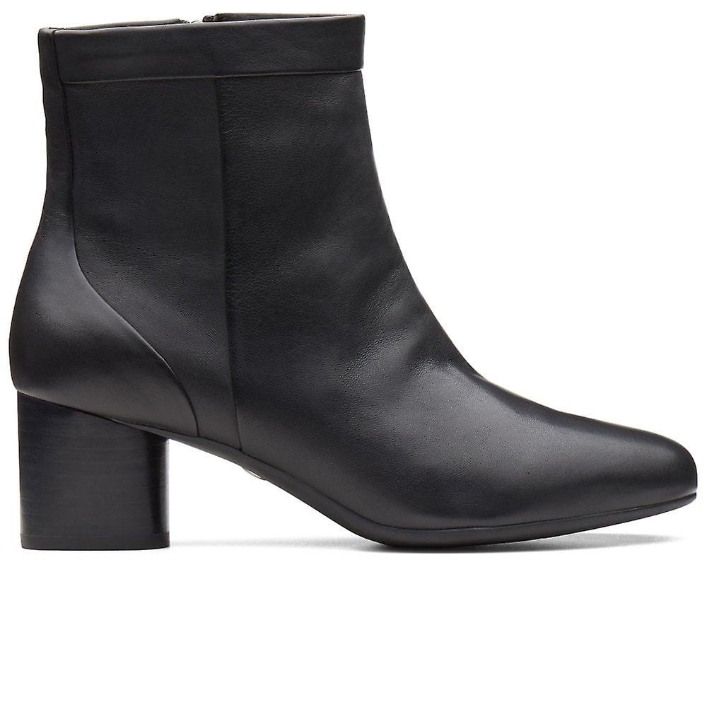 Clarks Un Cosmo Up Black Leather Women's Bootie